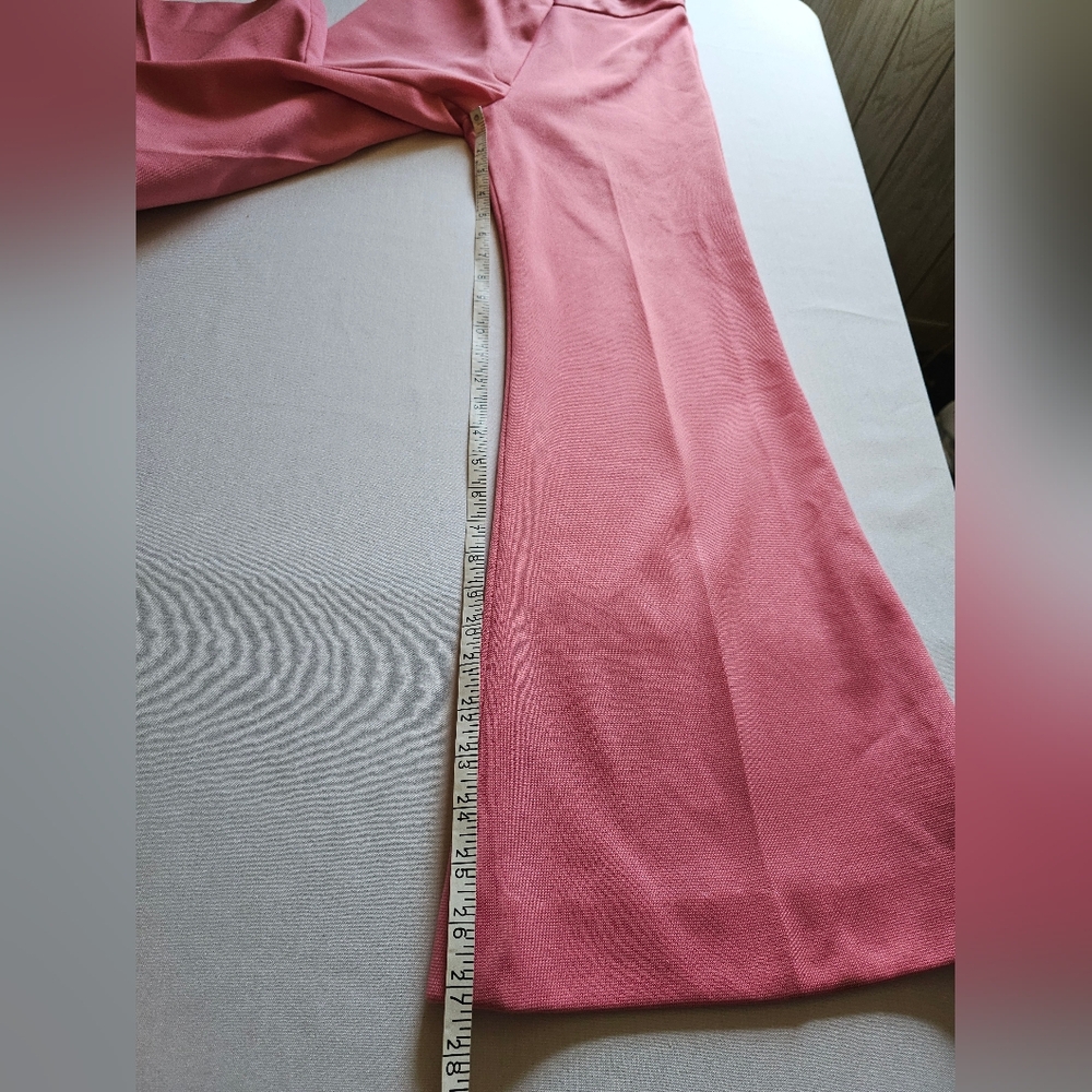 Vintage 70s Pink Taffy 2Piece Pantsuit Bellbottoms - Picture 13 of 16